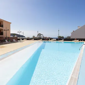 https://home2book-los-cristianos-pool-beach.in-canary-islands.com
